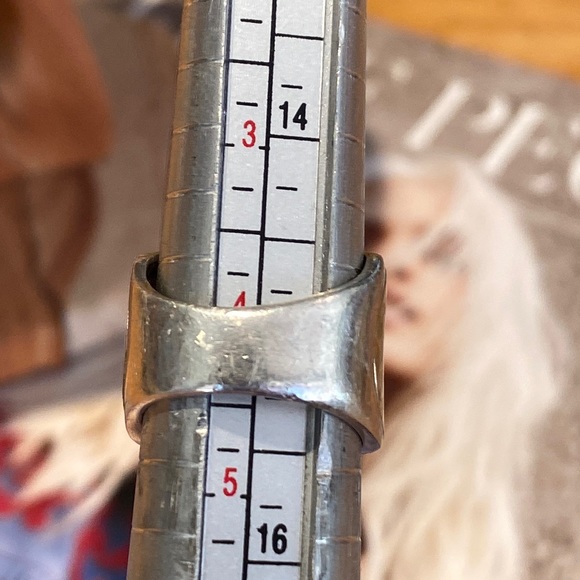 🎉 VINTAGE SILPADA STERLING SILVER AND 9K GOLD OVERLAY TEXTURED BAND RING R1628 - Picture 6 of 7